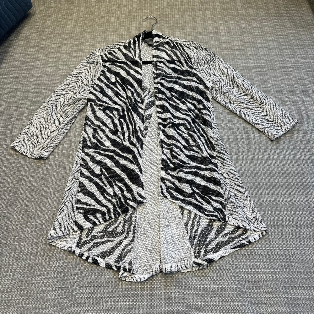 Chicos Travelers Cardigan XS Zebra Print Boho Duster Open Front‎ Black White